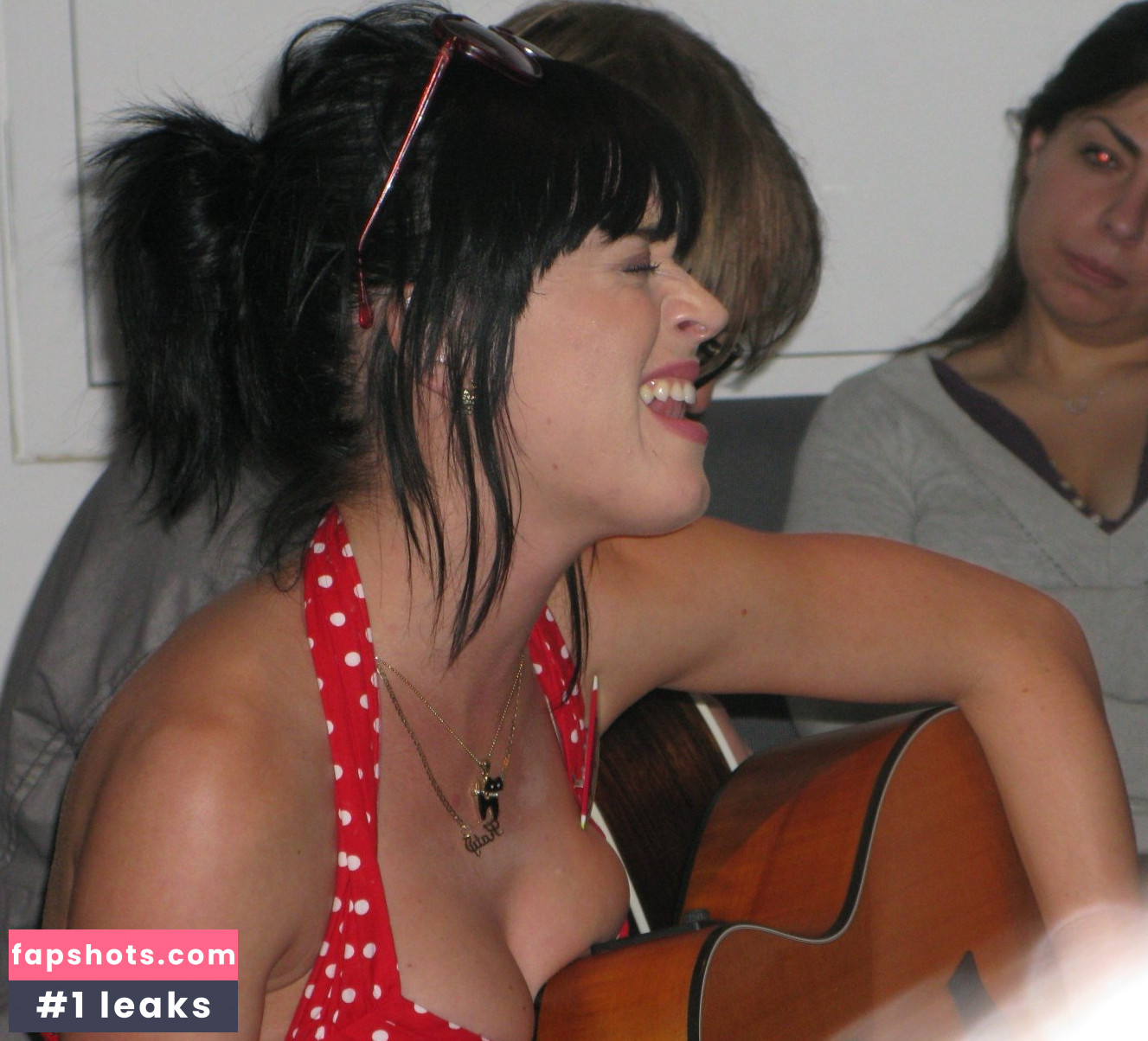 Katy Perry gallery photo #4400