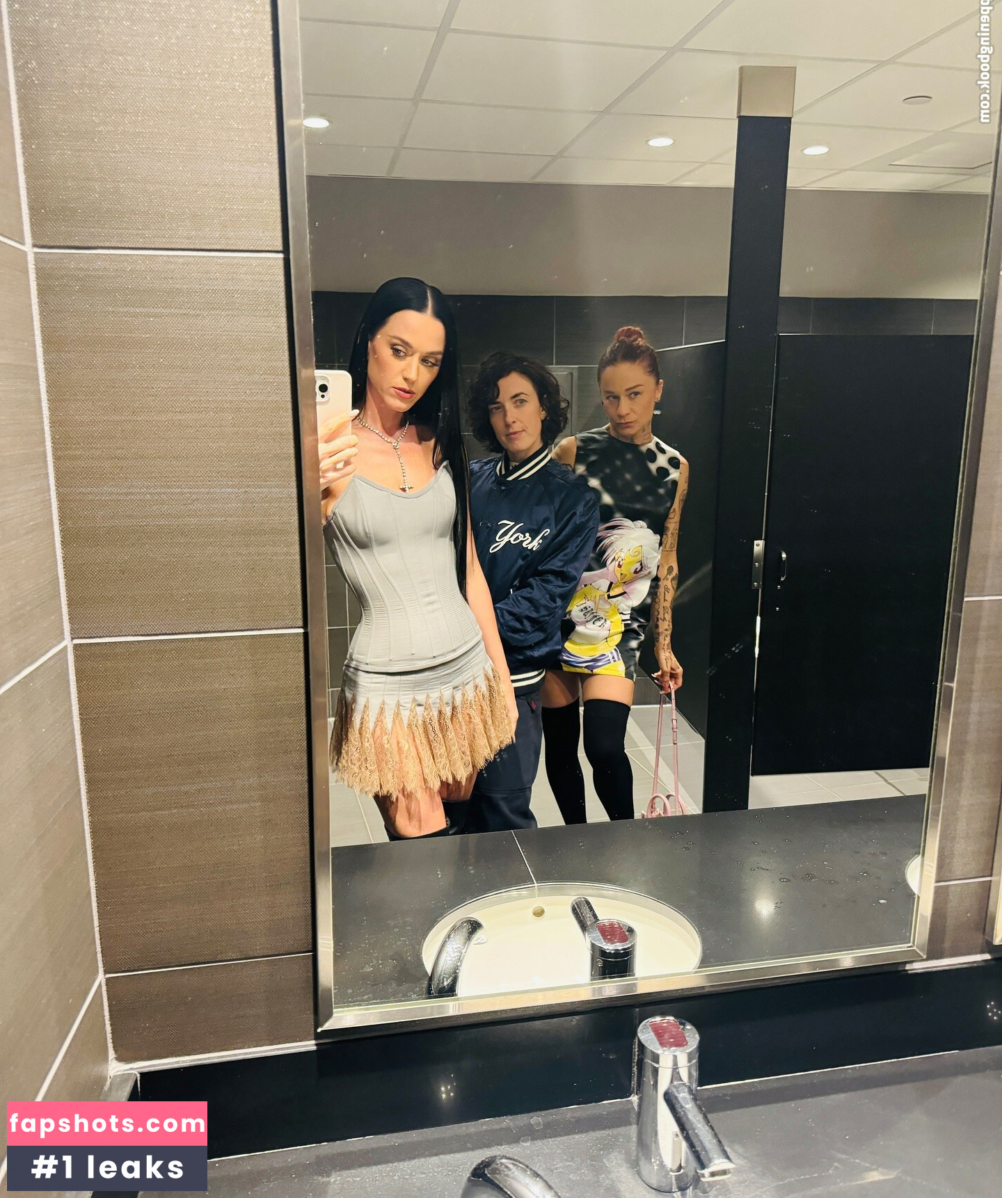 Katy Perry gallery photo #448