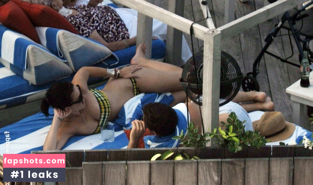 Katy Perry gallery photo #4578