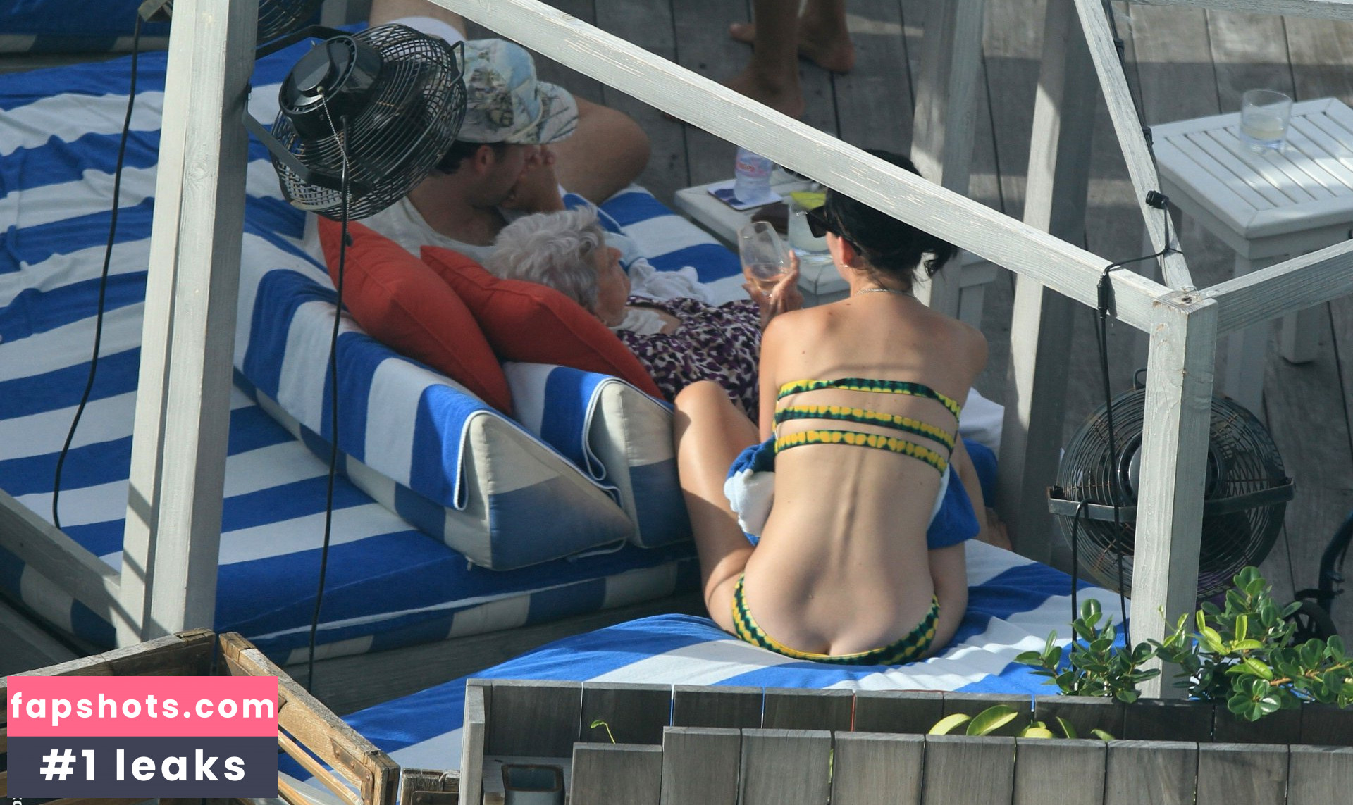 Katy Perry gallery photo #4581