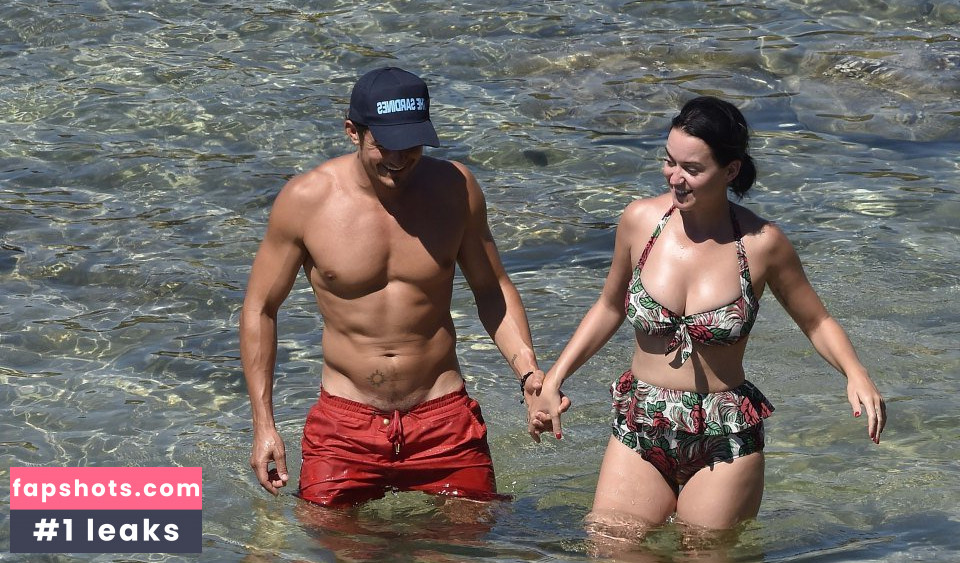 Katy Perry gallery photo #4745