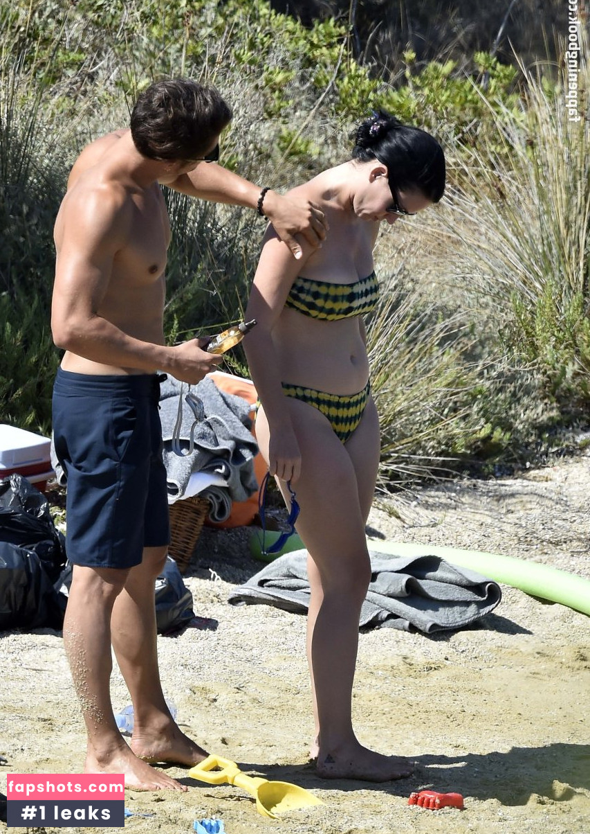 Katy Perry gallery photo #5380