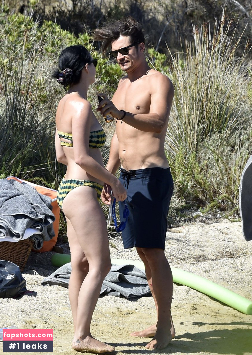 Katy Perry gallery photo #5383