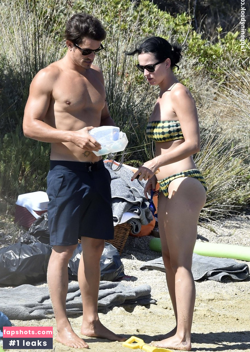 Katy Perry gallery photo #5399
