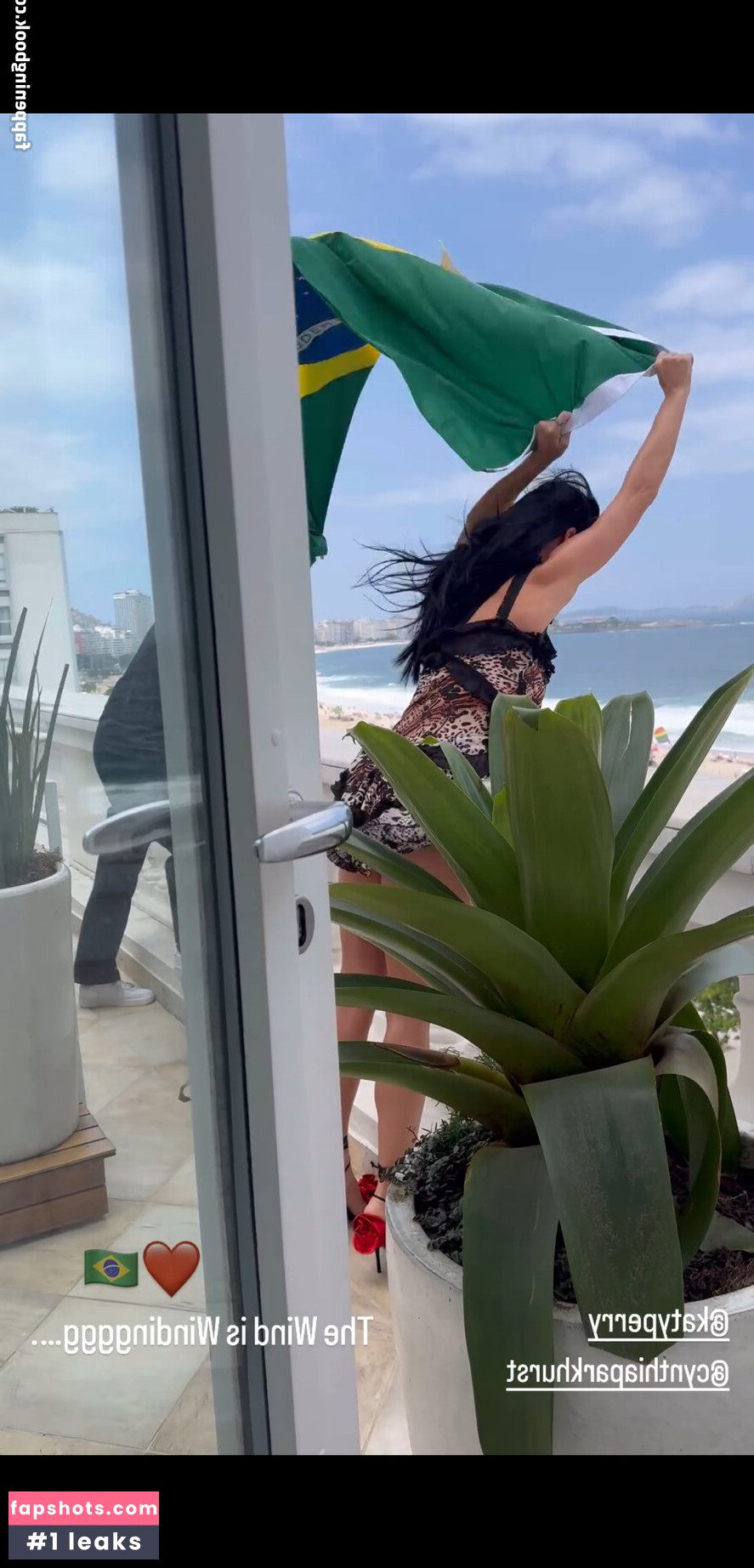 Katy Perry gallery photo #545