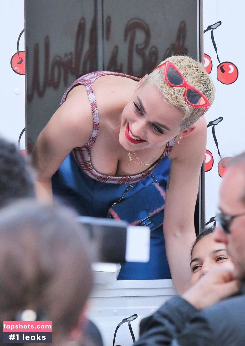 Katy Perry gallery photo #5617