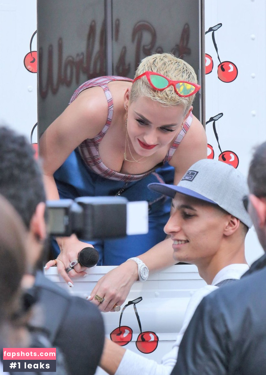 Katy Perry gallery photo #5619