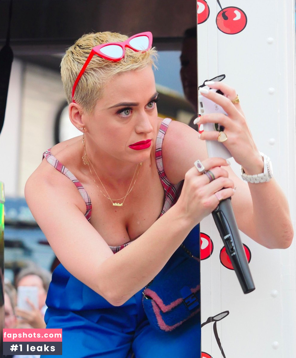 Katy Perry gallery photo #5625