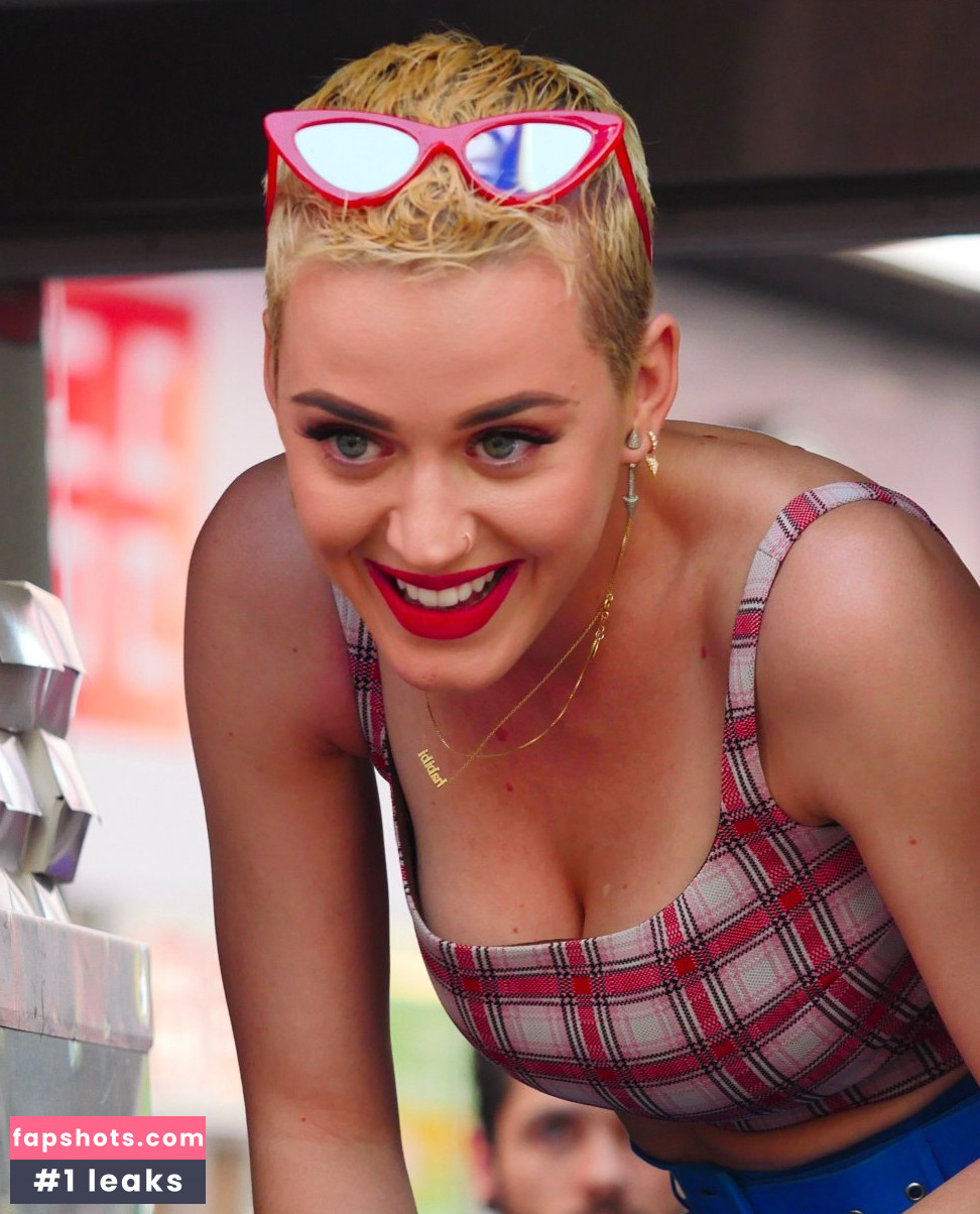 Katy Perry gallery photo #5642