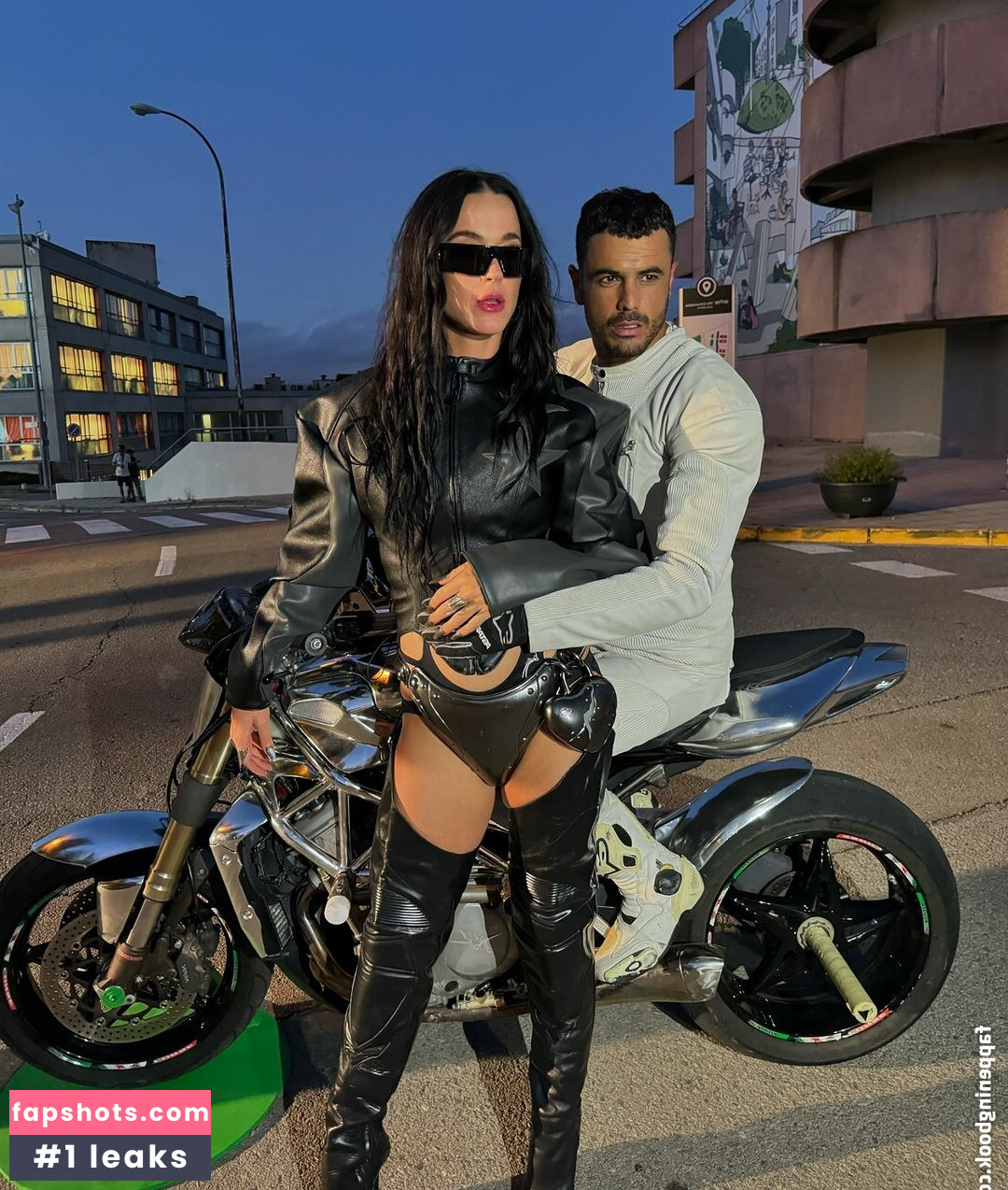 Katy Perry gallery photo #575