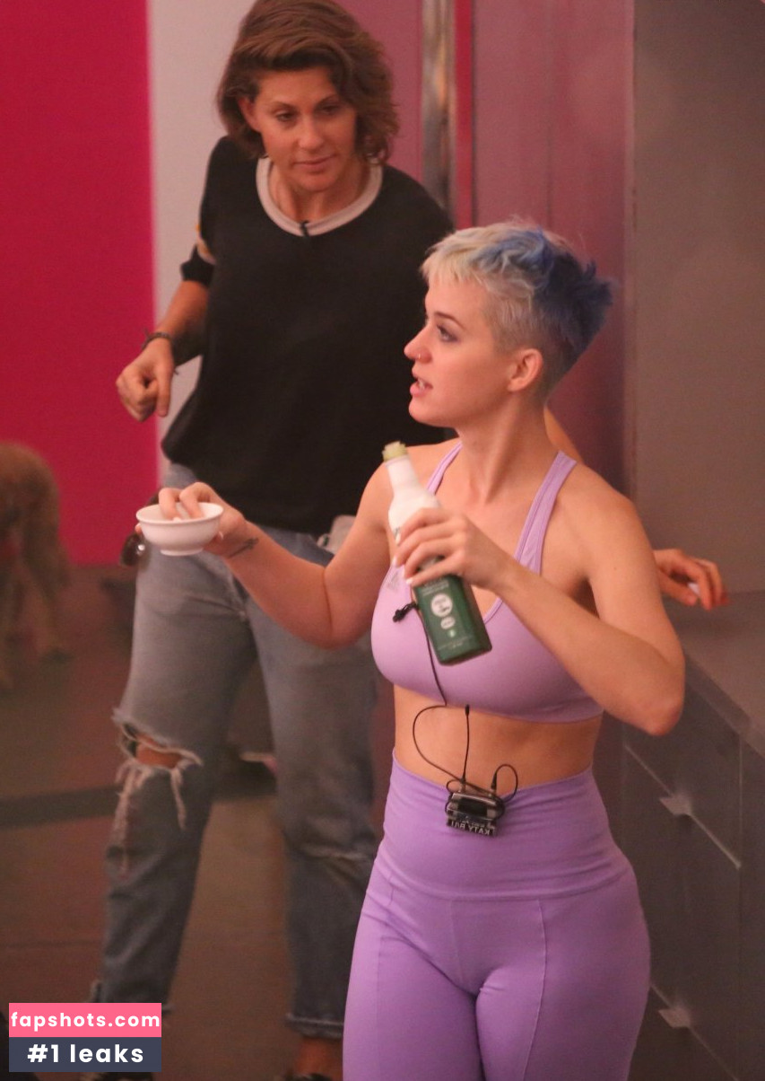 Katy Perry gallery photo #5920