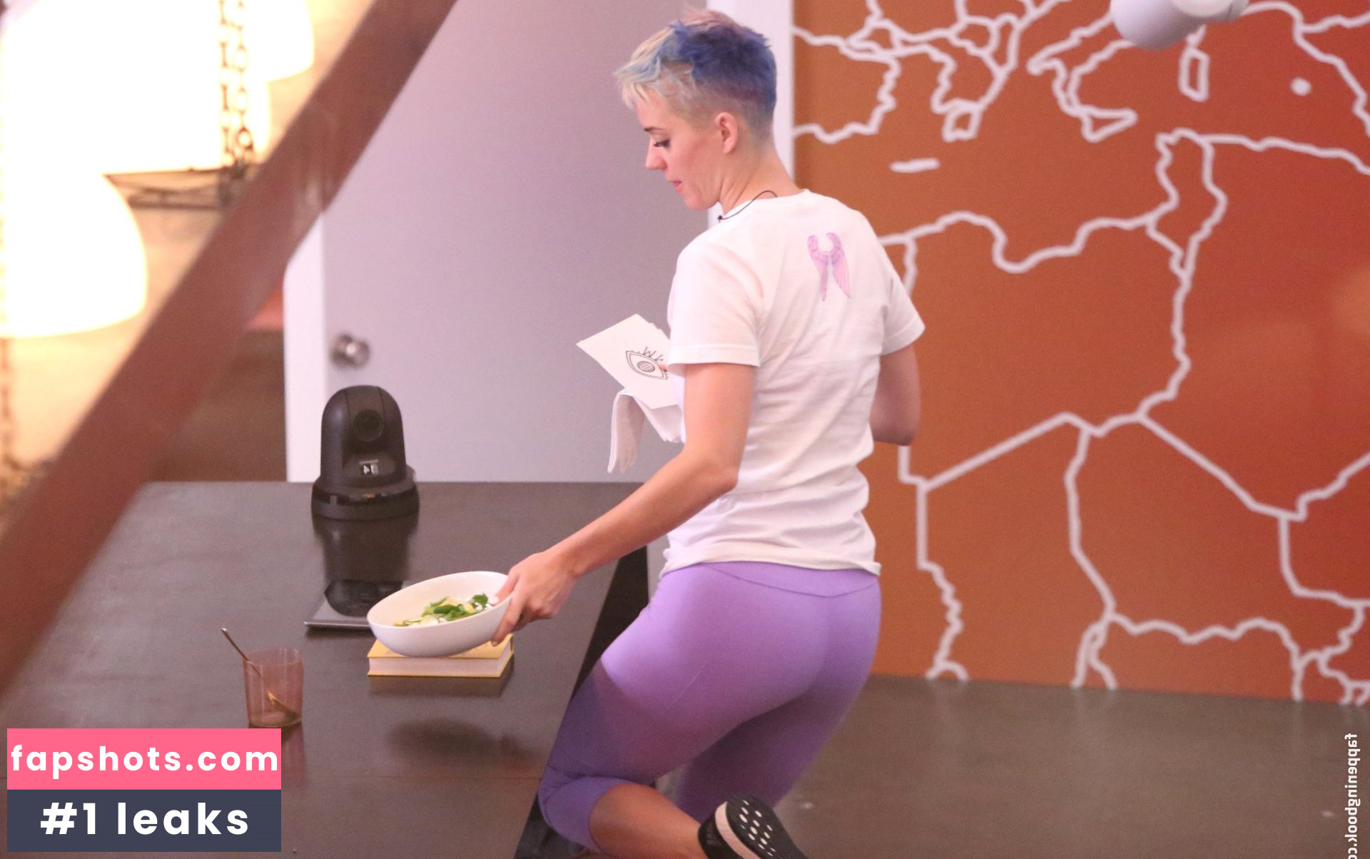 Katy Perry gallery photo #5969