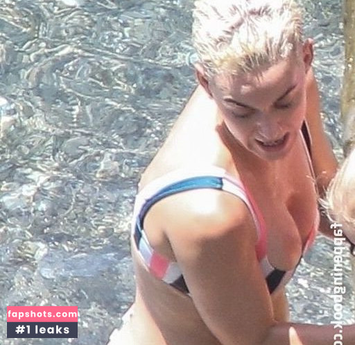 Katy Perry gallery photo #6052