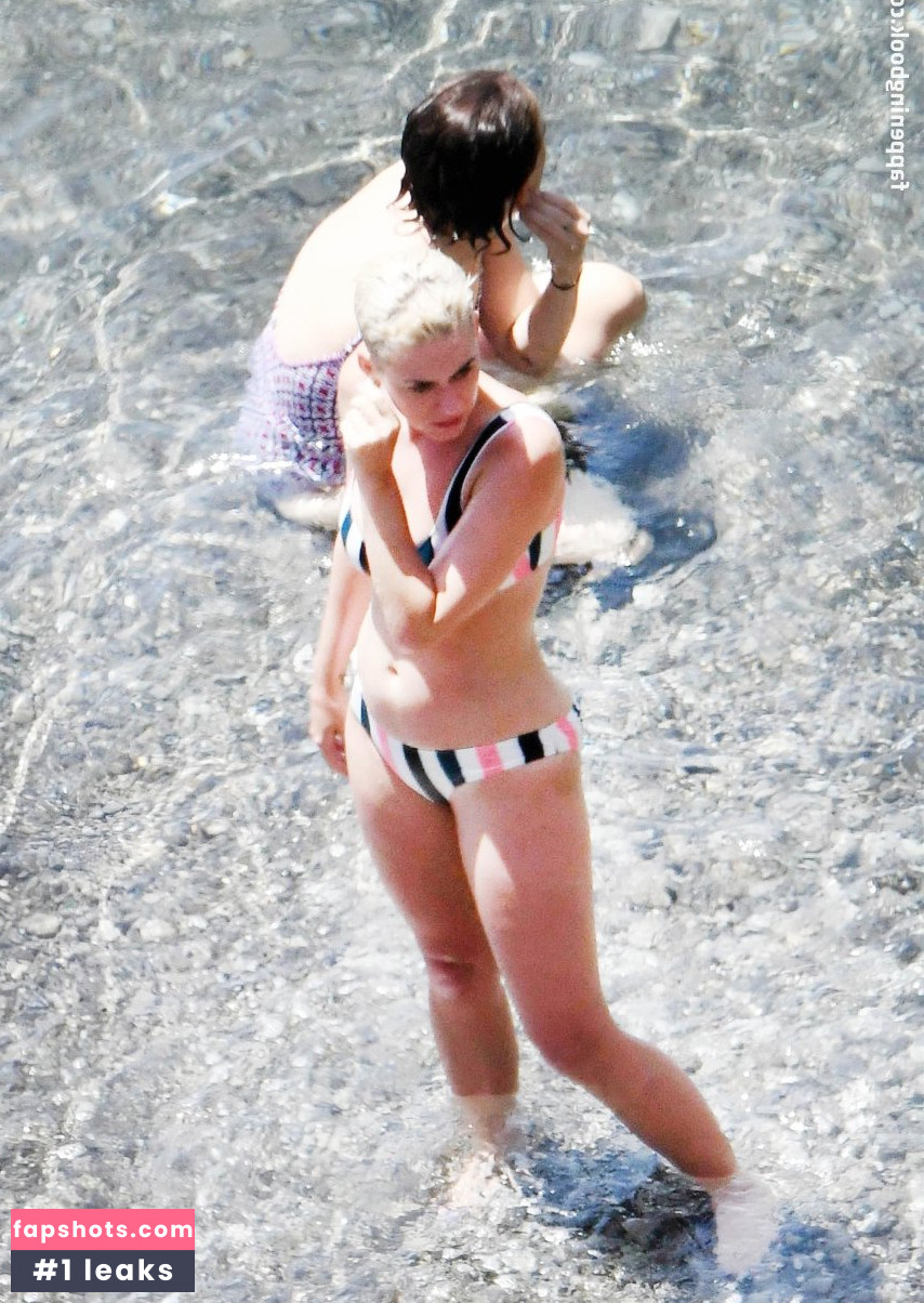 Katy Perry gallery photo #6120