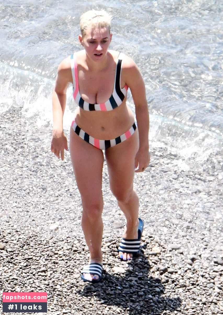 Katy Perry gallery photo #6122
