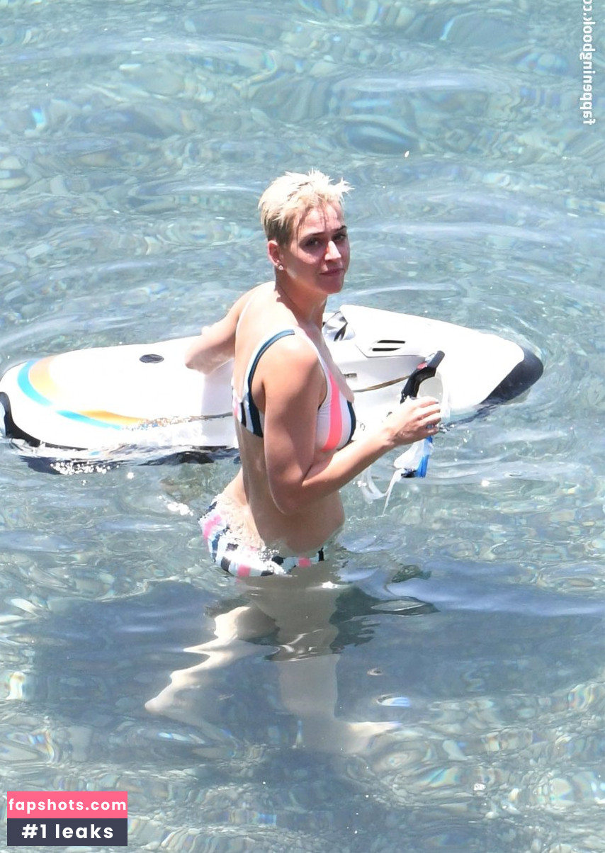 Katy Perry gallery photo #6125