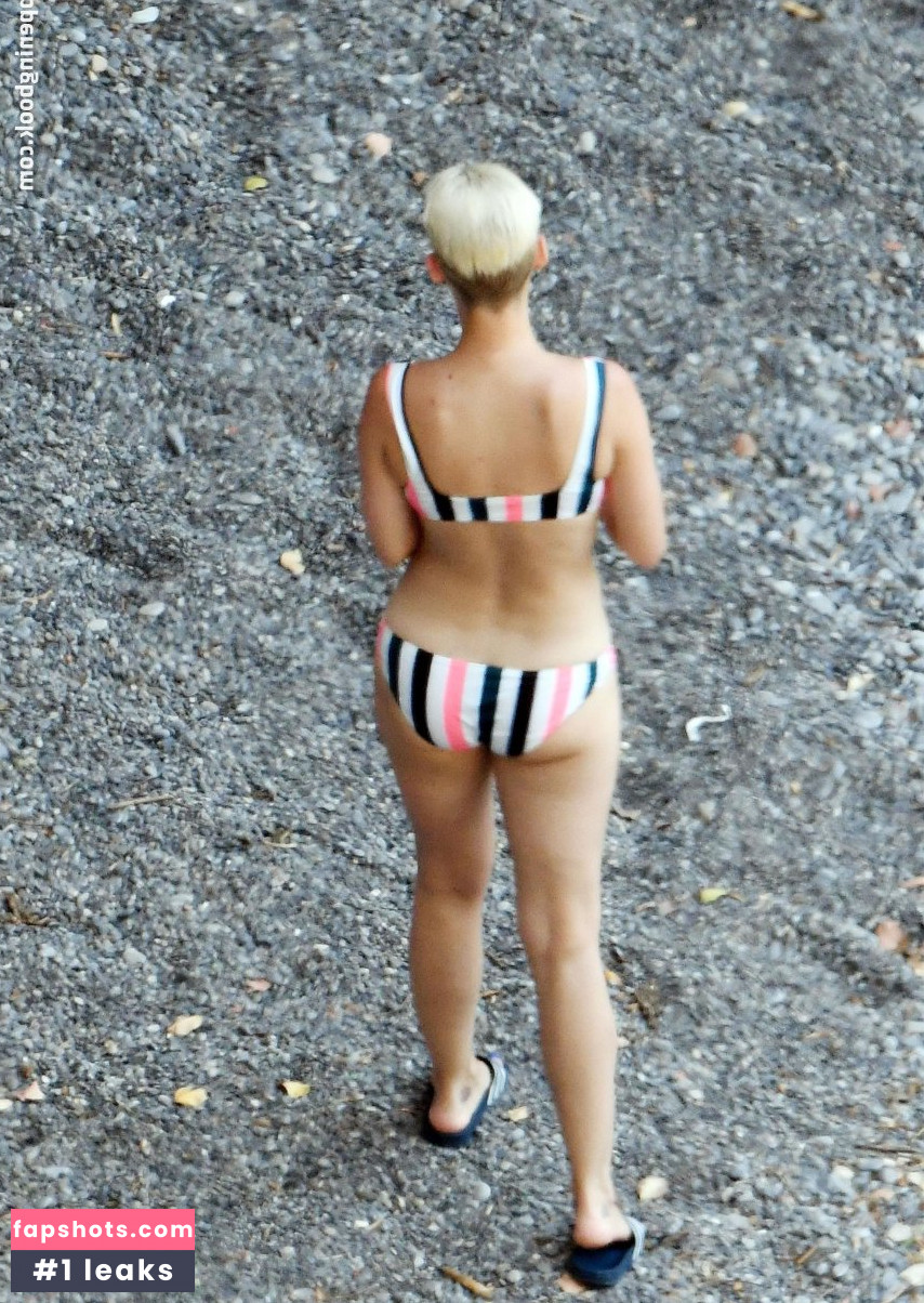 Katy Perry gallery photo #6140