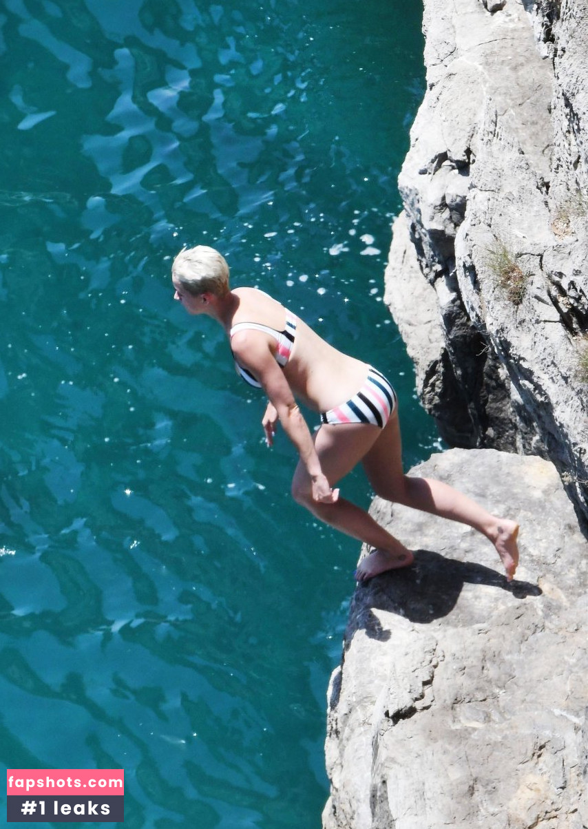 Katy Perry gallery photo #6169