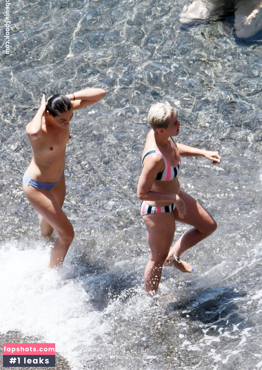 Katy Perry gallery photo #6171