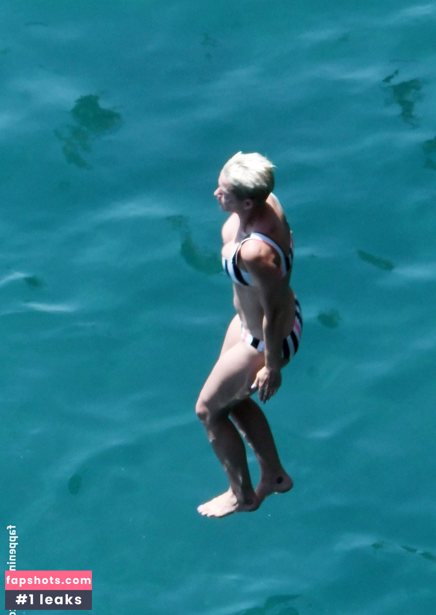 Katy Perry gallery photo #6179