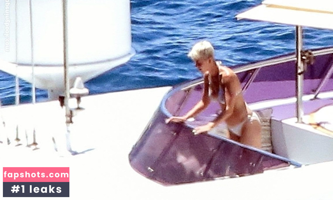 Katy Perry gallery photo #6193