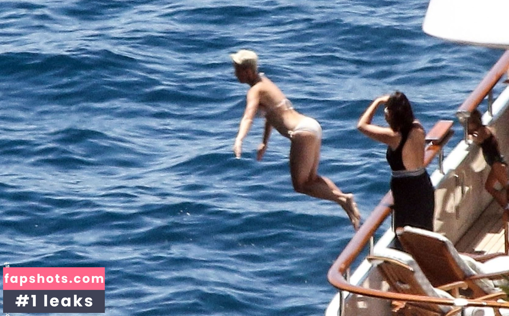 Katy Perry gallery photo #6198