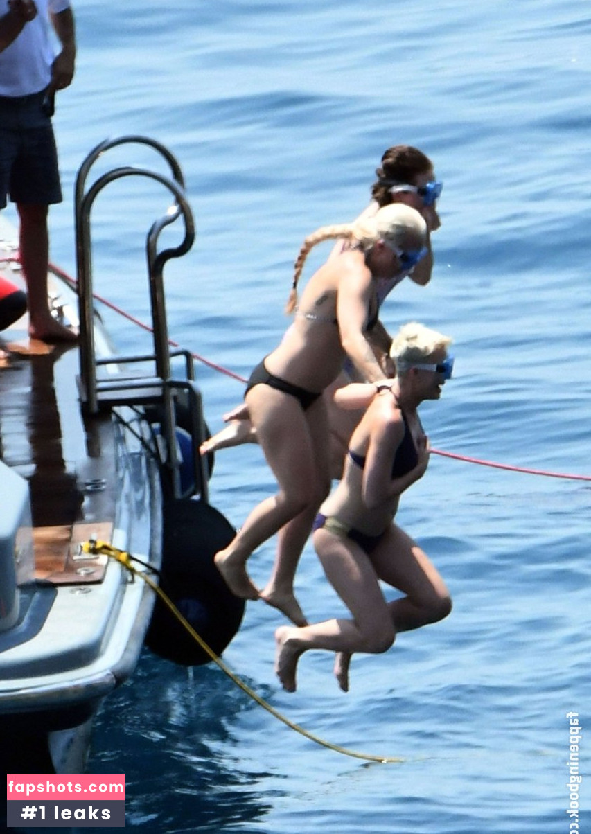 Katy Perry gallery photo #6224