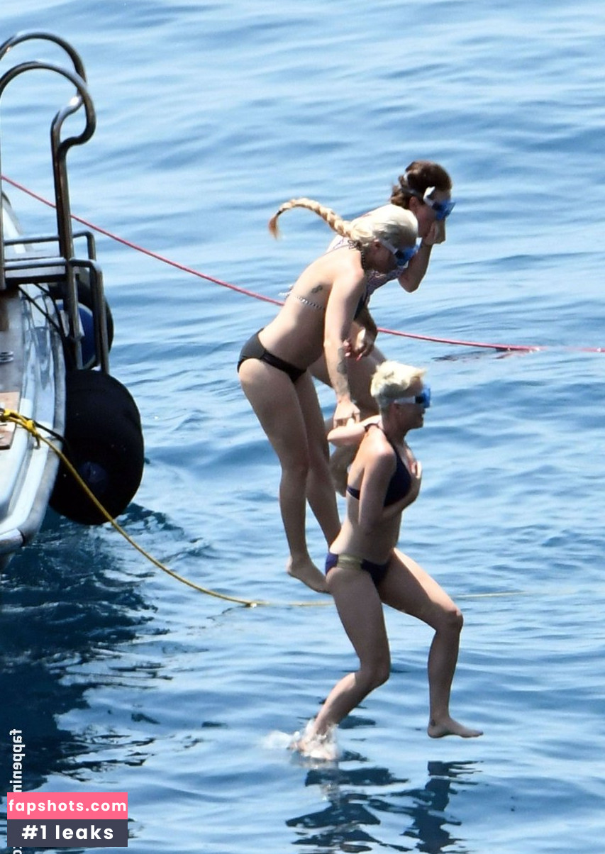 Katy Perry gallery photo #6226