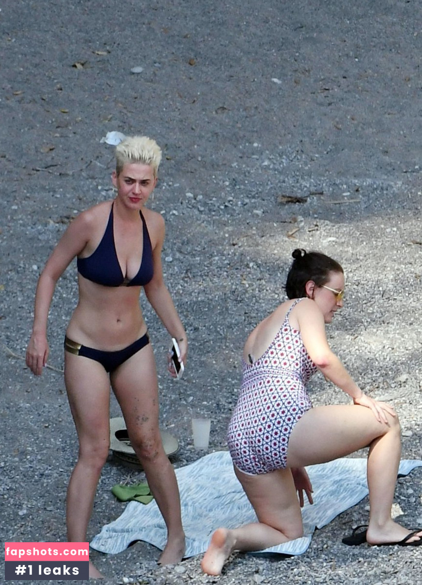 Katy Perry gallery photo #6315