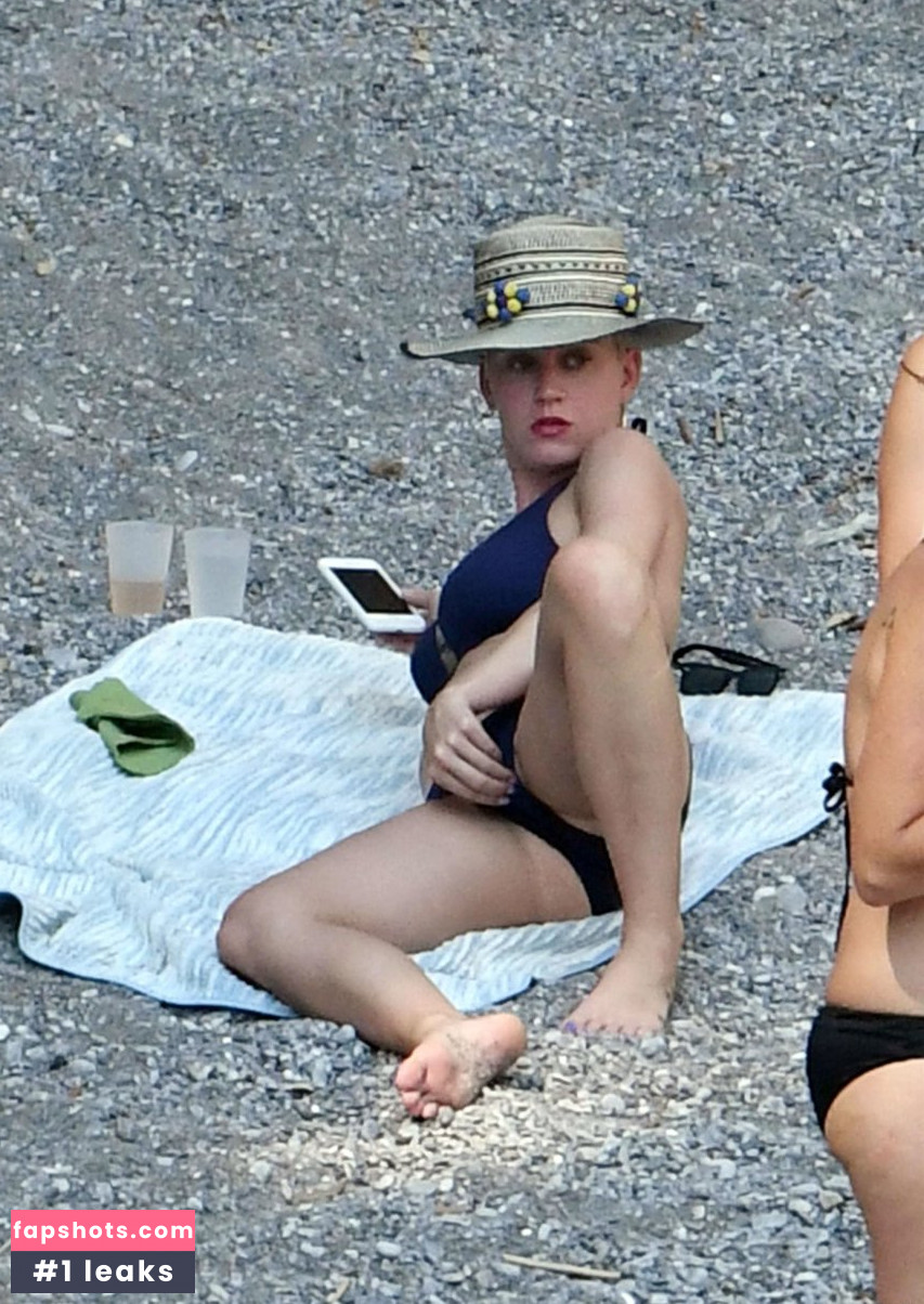 Katy Perry gallery photo #6336