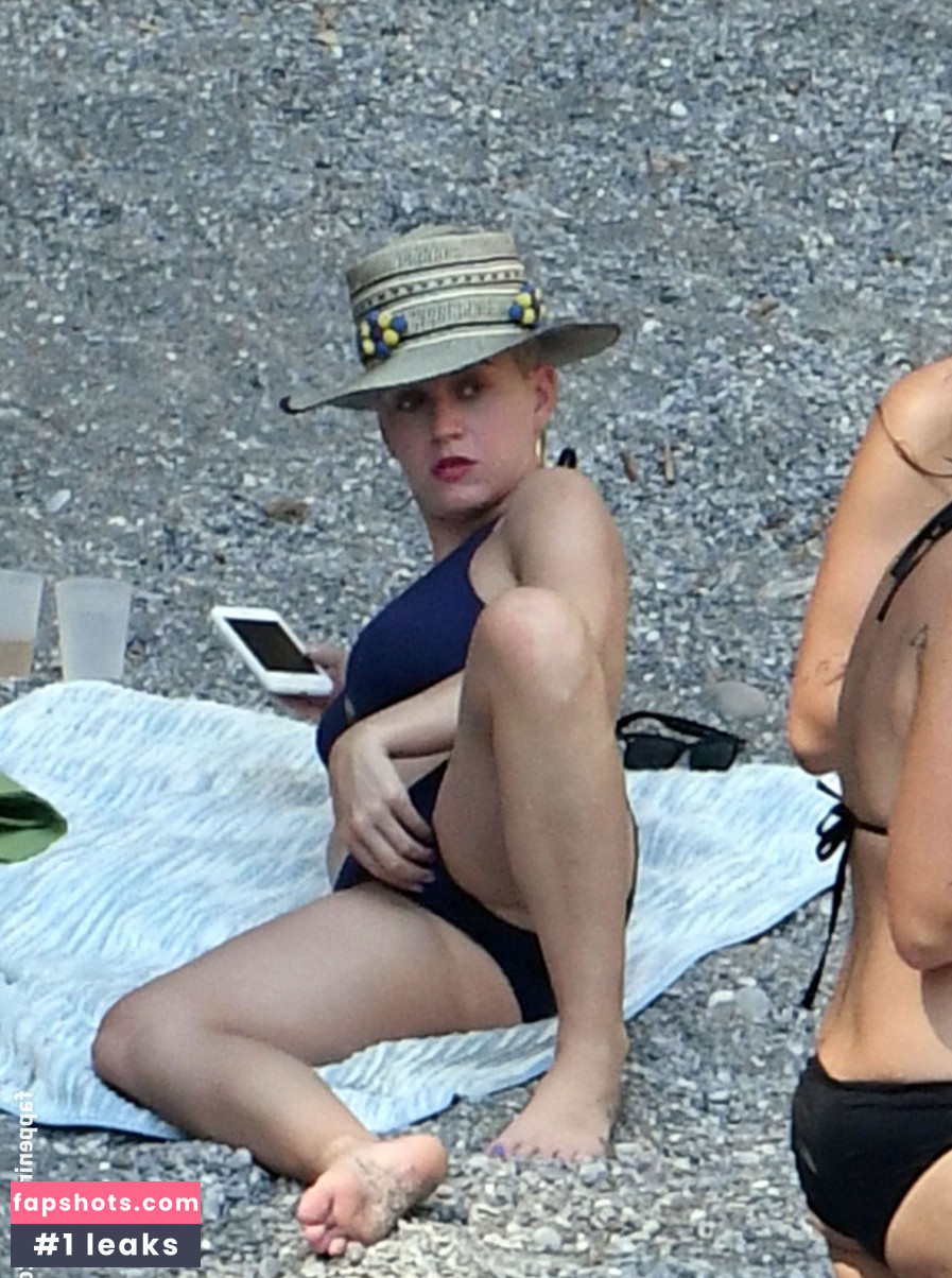 Katy Perry gallery photo #6339