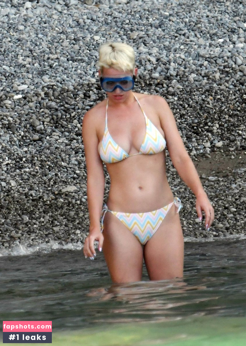 Katy Perry gallery photo #6384