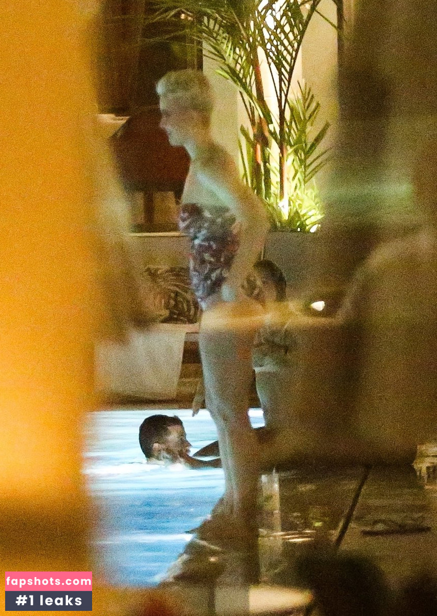 Katy Perry gallery photo #6539