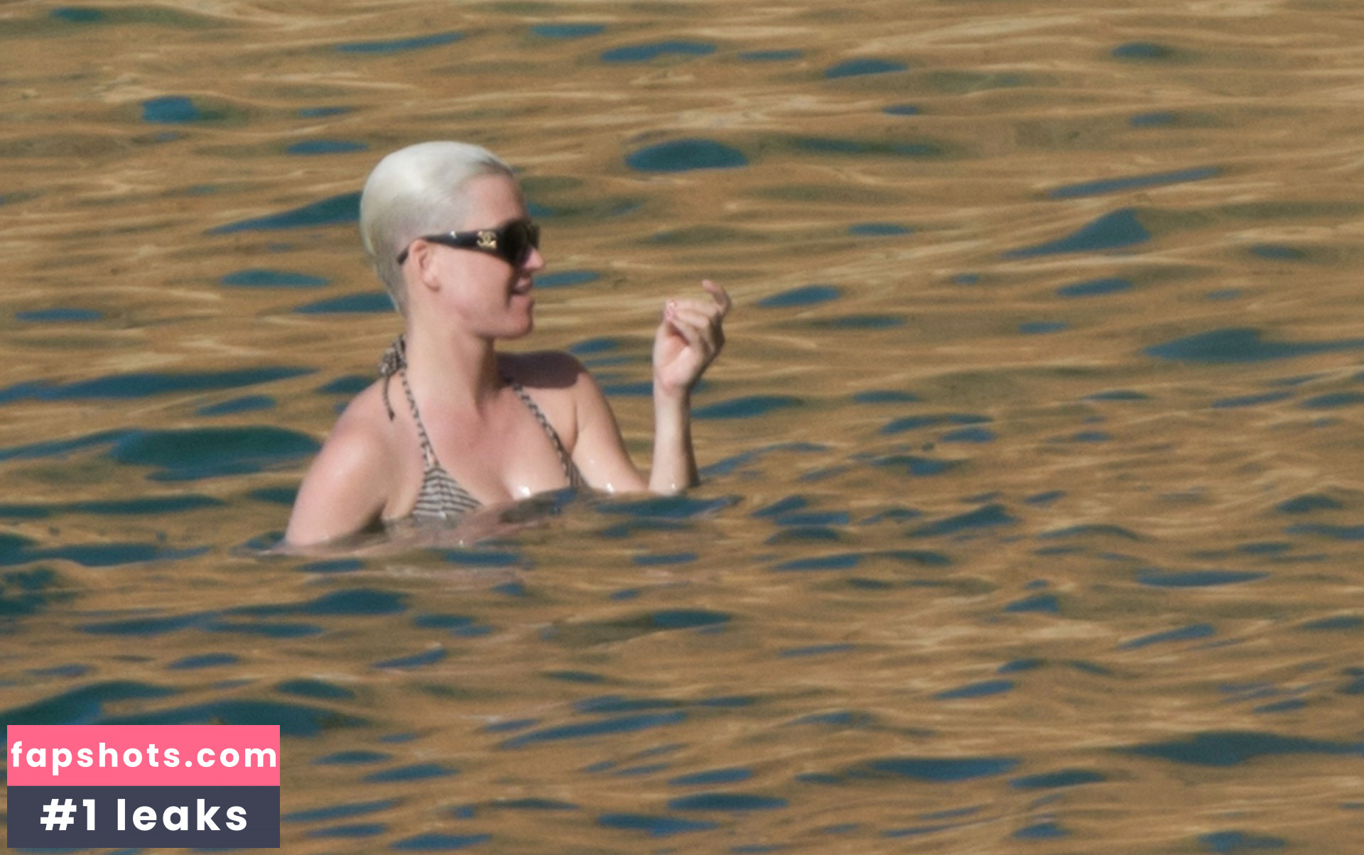 Katy Perry gallery photo #6572