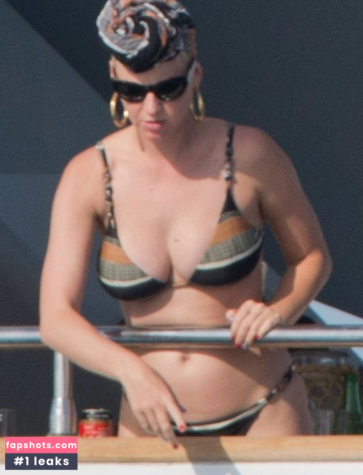Katy Perry gallery photo #6596