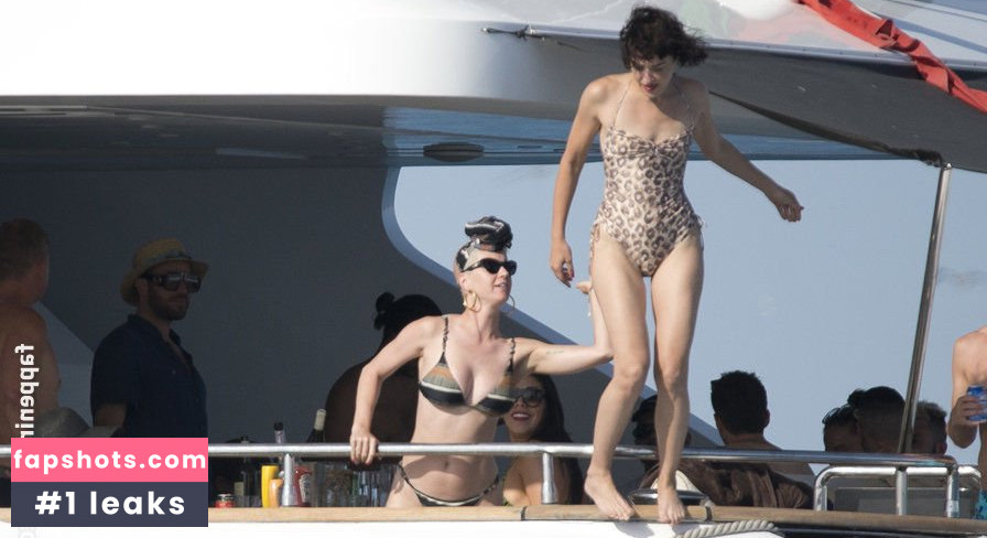 Katy Perry gallery photo #6605