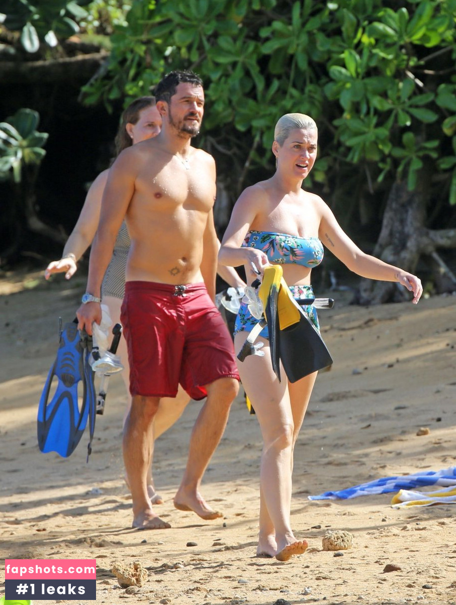 Katy Perry gallery photo #6670