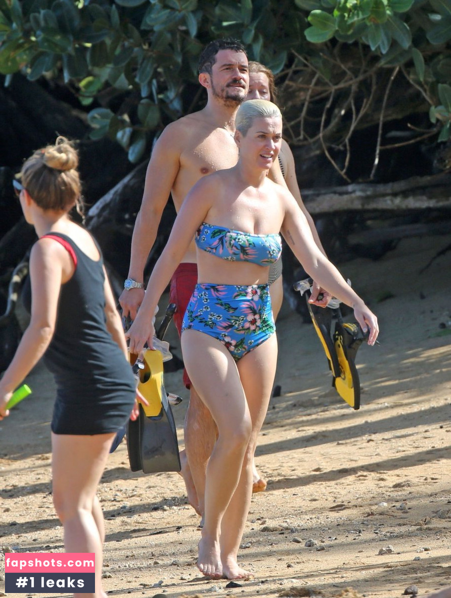 Katy Perry gallery photo #6671