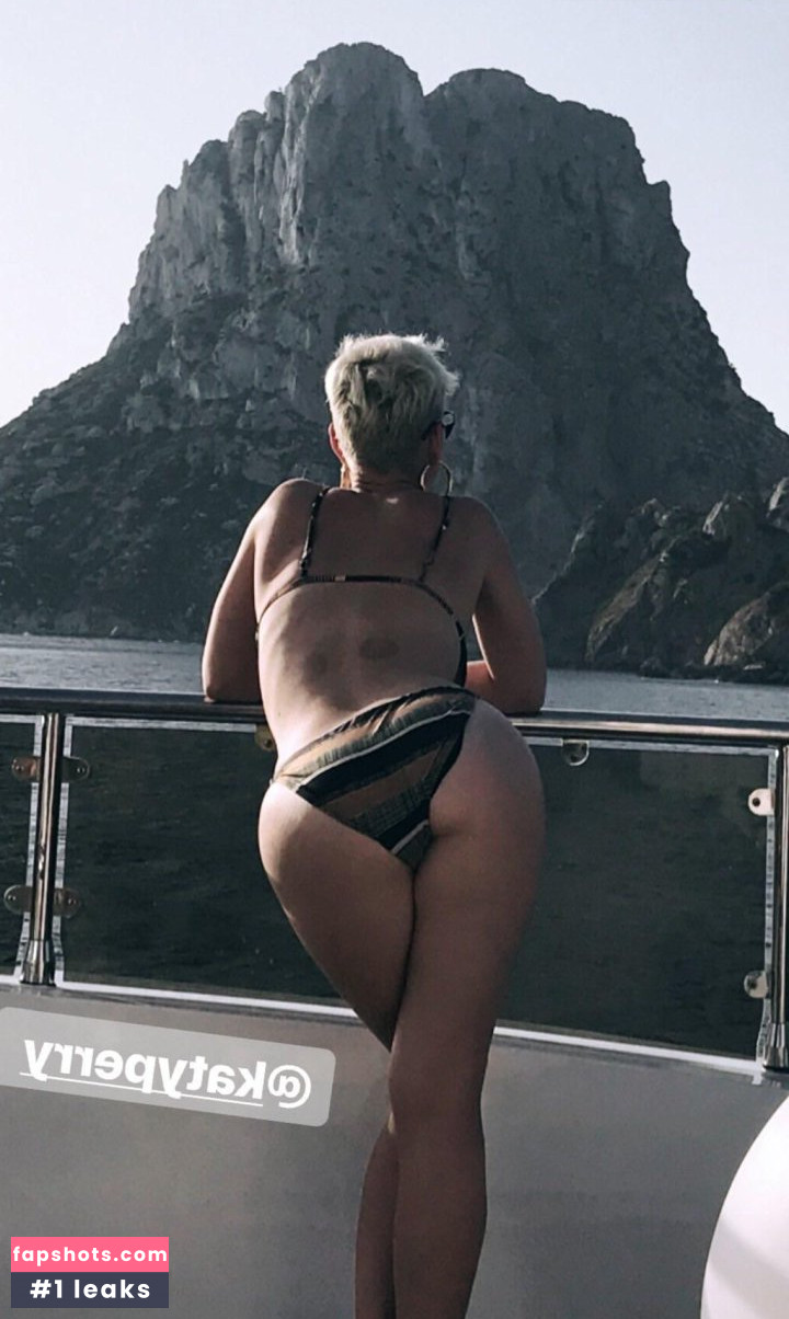 Katy Perry gallery photo #6686
