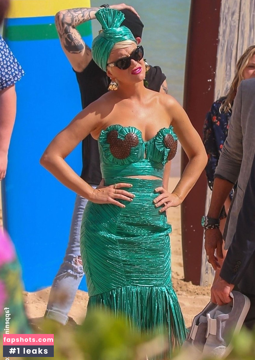 Katy Perry gallery photo #6708
