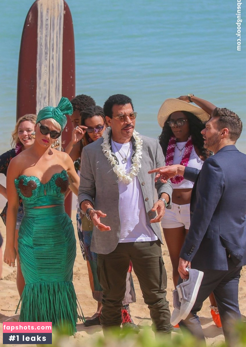 Katy Perry gallery photo #6723