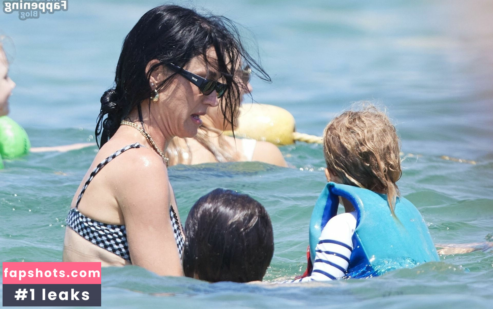 Katy Perry gallery photo #924