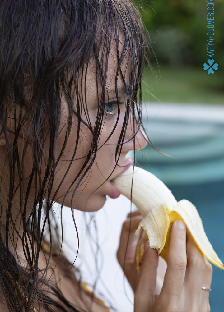 katya-clover-4 gallery photo #1400