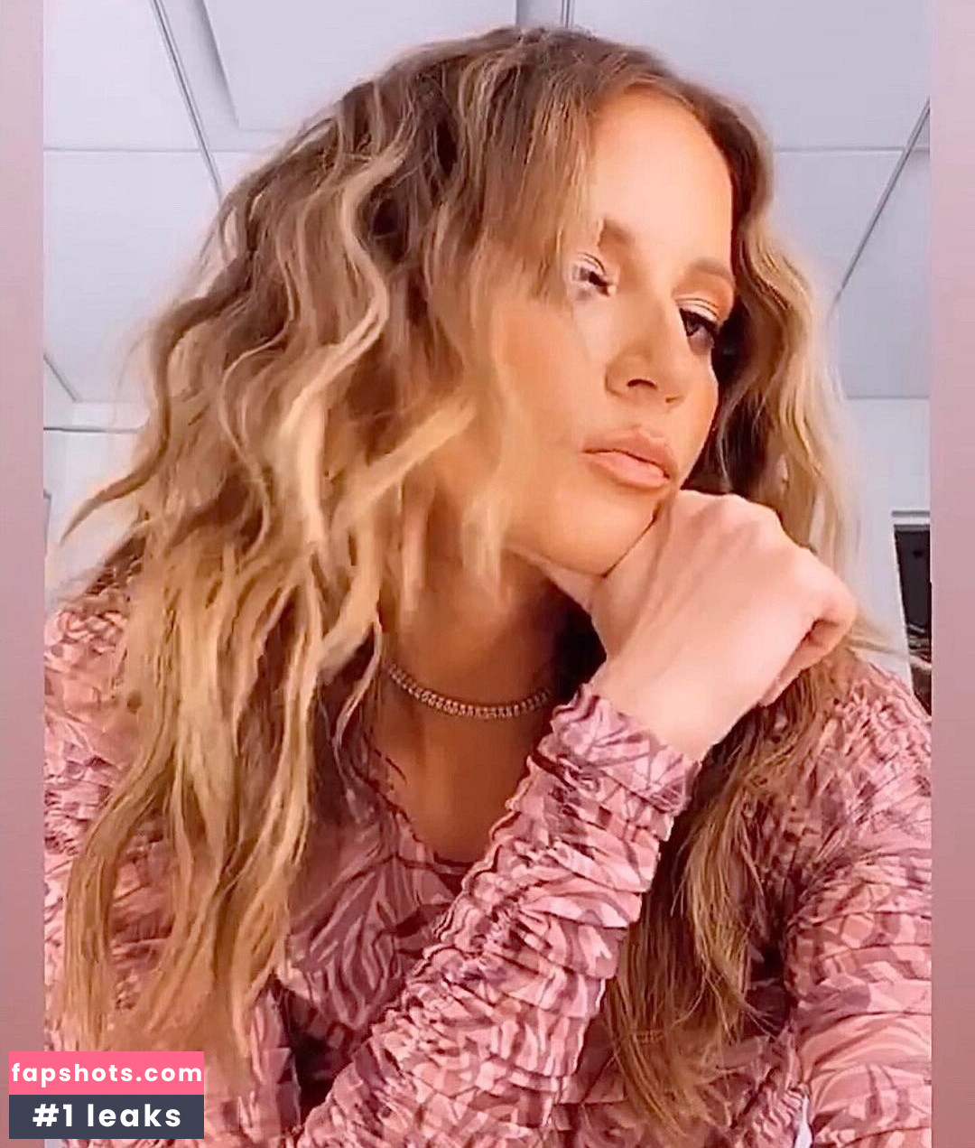 Kay Adams gallery photo #28