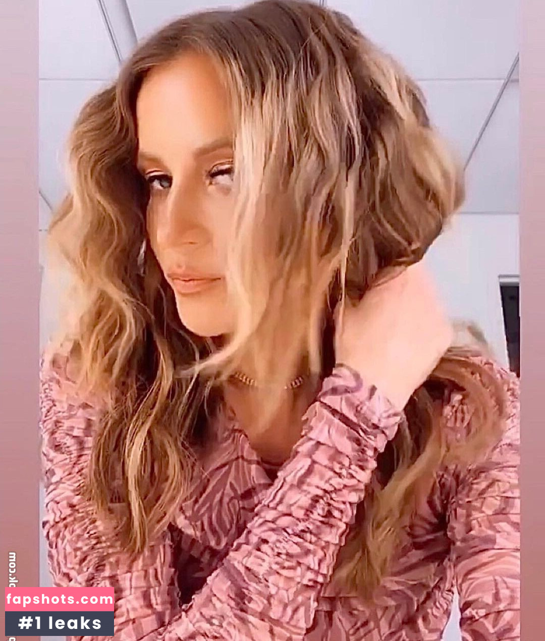 Kay Adams gallery photo #43