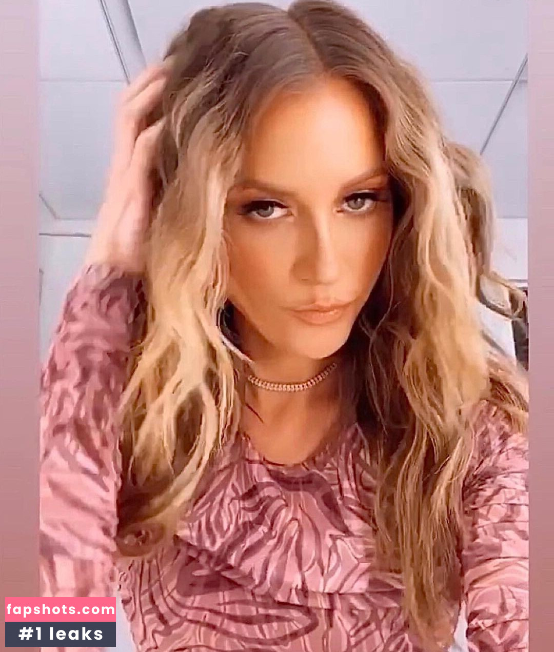 Kay Adams gallery photo #59