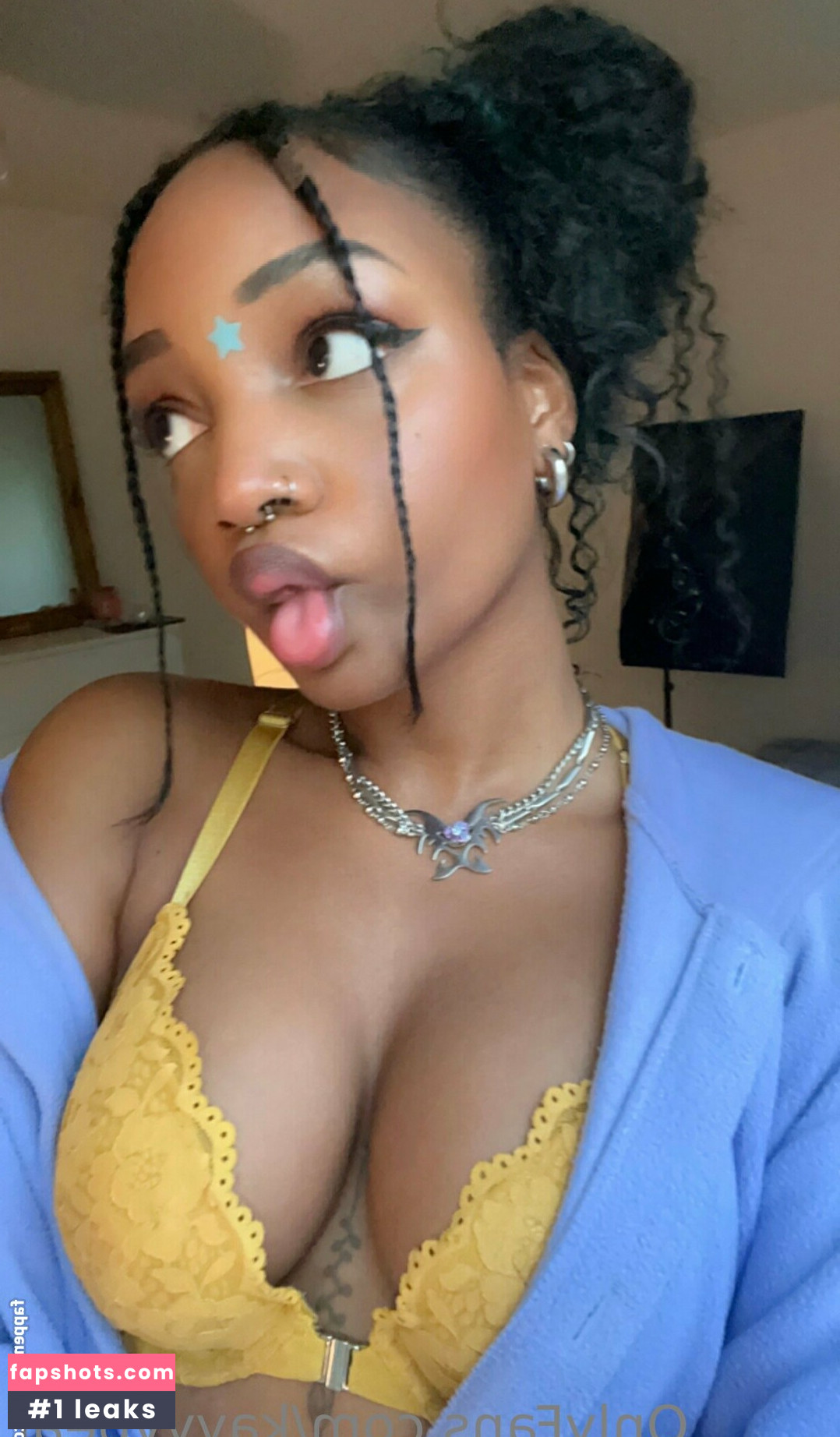 Kay Bear gallery photo #137