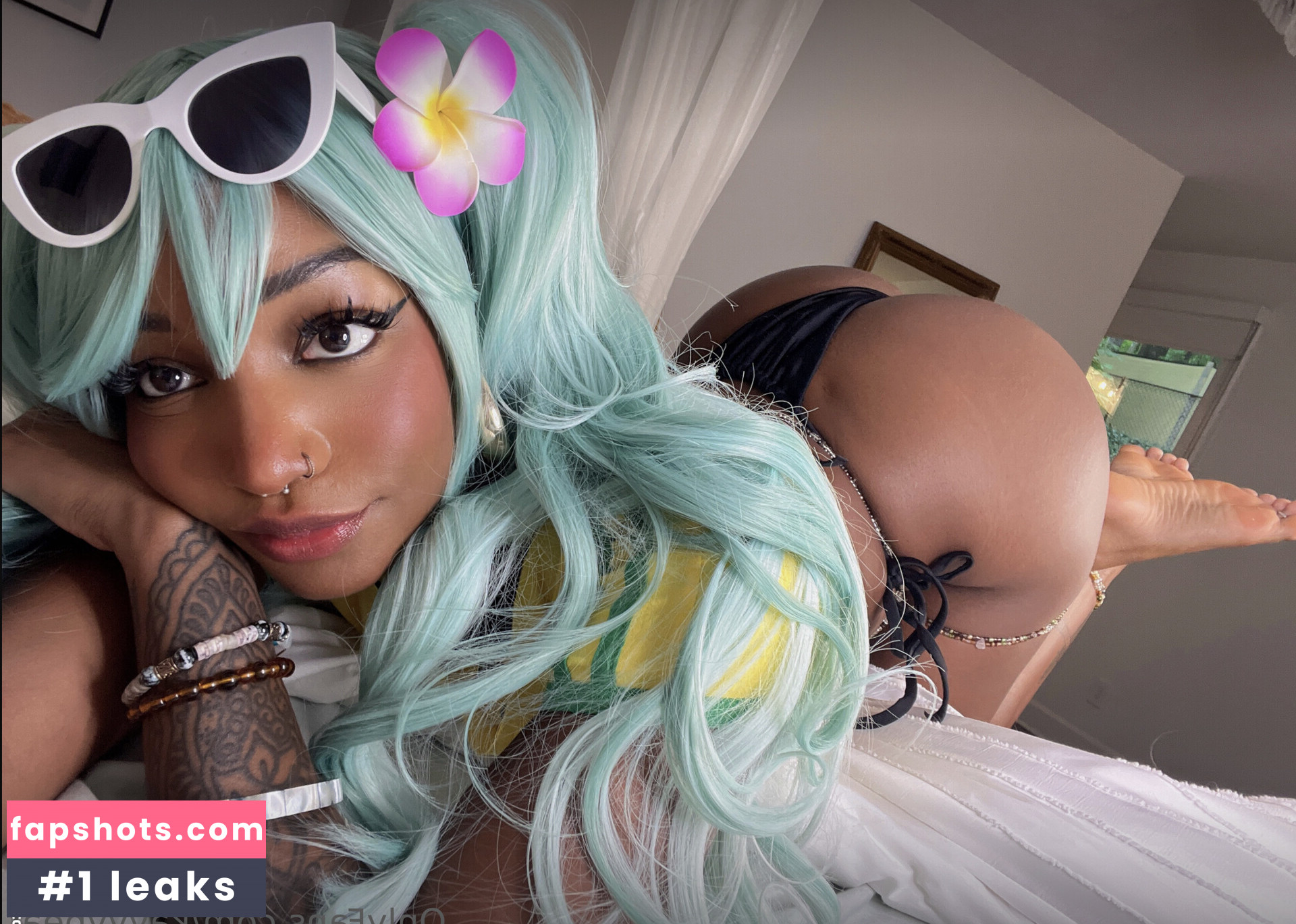 Kay Bear gallery photo #62