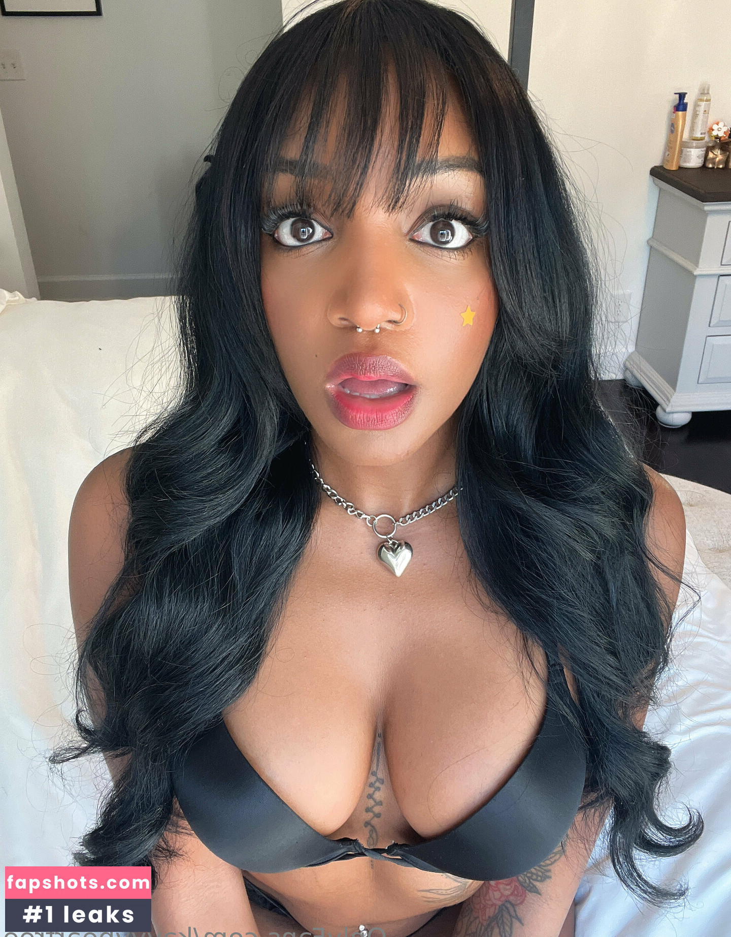 Kay Bear gallery photo #70