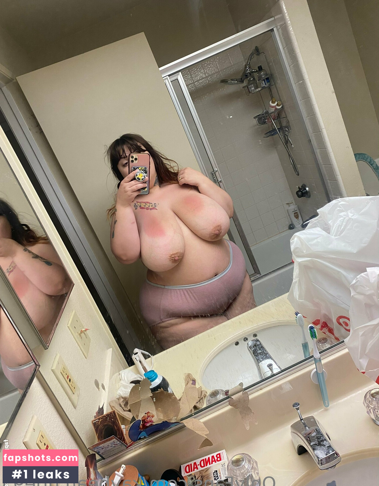 kaybearcutie95 gallery photo #17